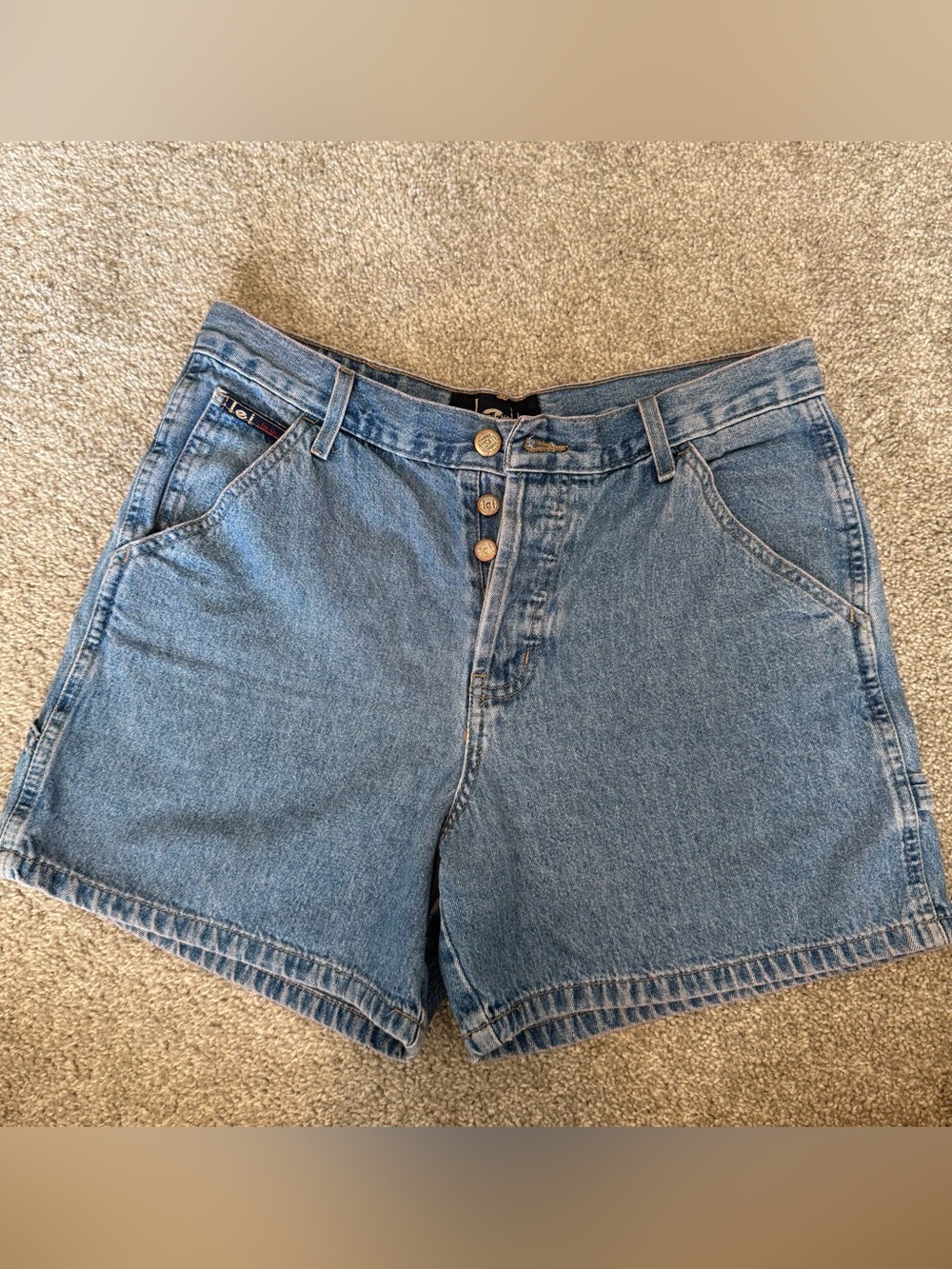 Vintage L.E.I - High-Rise Button-Up Women’s Denim Shorts